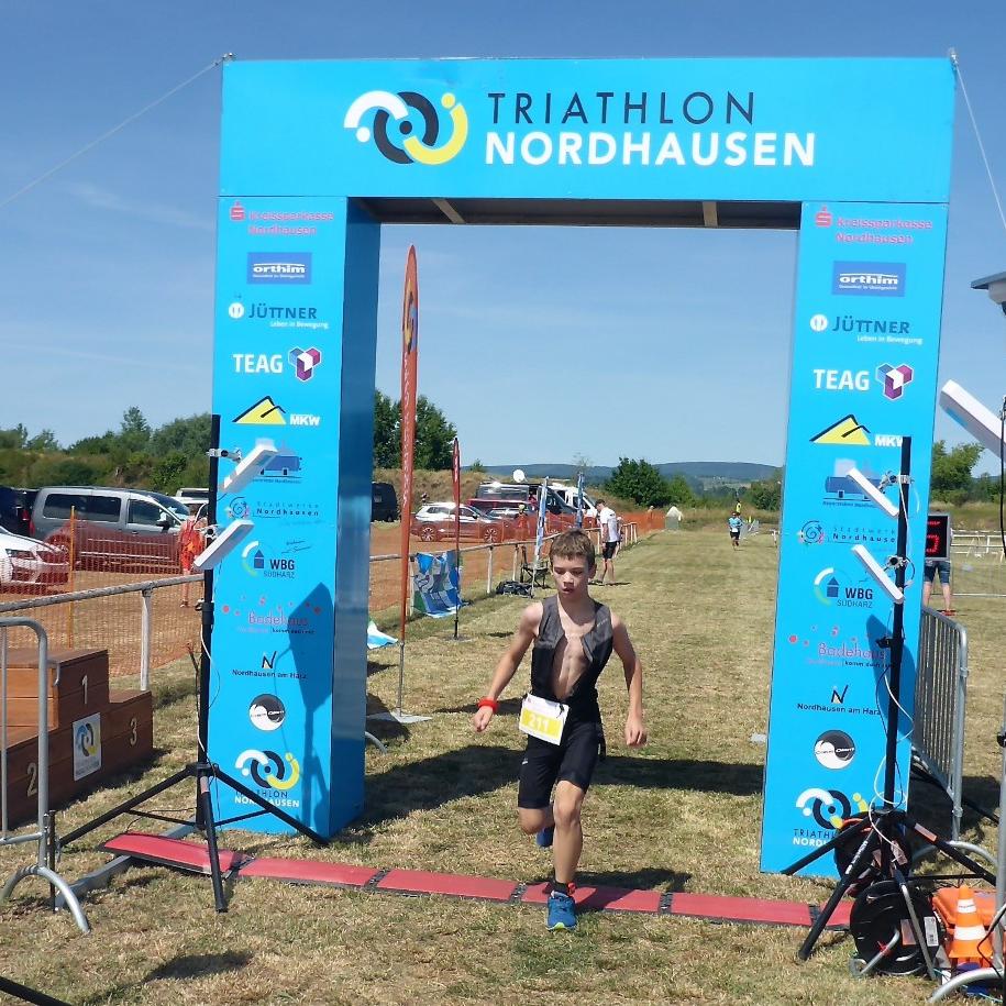 Zieleinlauf beim Triathlon Nordhausen