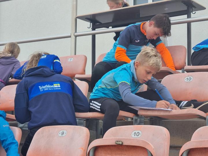 Angestrengt Blicke - aber nicht vom Training